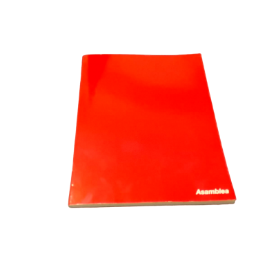 Cuaderno 16x21 cm Rojo x48 hojas lisas a tono  Asamblea