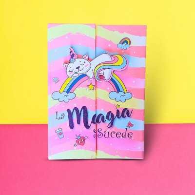 Diario íntimo 15x11 cm en caja con cierre frontal La Magia sucede Colours