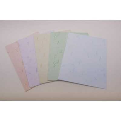 Papel A4 de 176 gramos petalos Lila x25 hojas Paperland